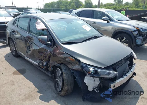 2021 Hyundai Ioniq Plug-In Hybrid Se from USA, damaged, VIN KMHC65LD9MU261564